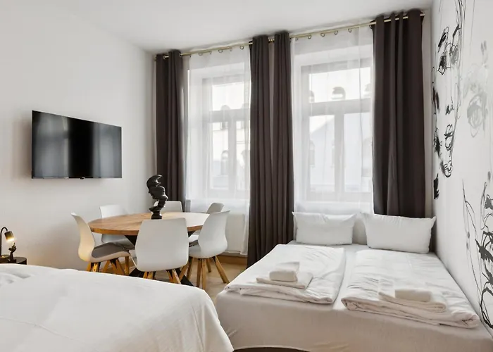 Arbio I Artistic Urban Loft For 6 Appartement